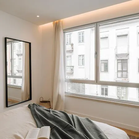 Annunziata - 1 Bedroom And Parking In Alvalade 리스본