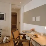 Annunziata - 1 Bedroom And Parking In Alvalade 아파트