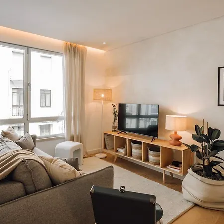 Appartement Annunziata - 1 Bedroom And Parking In Alvalade